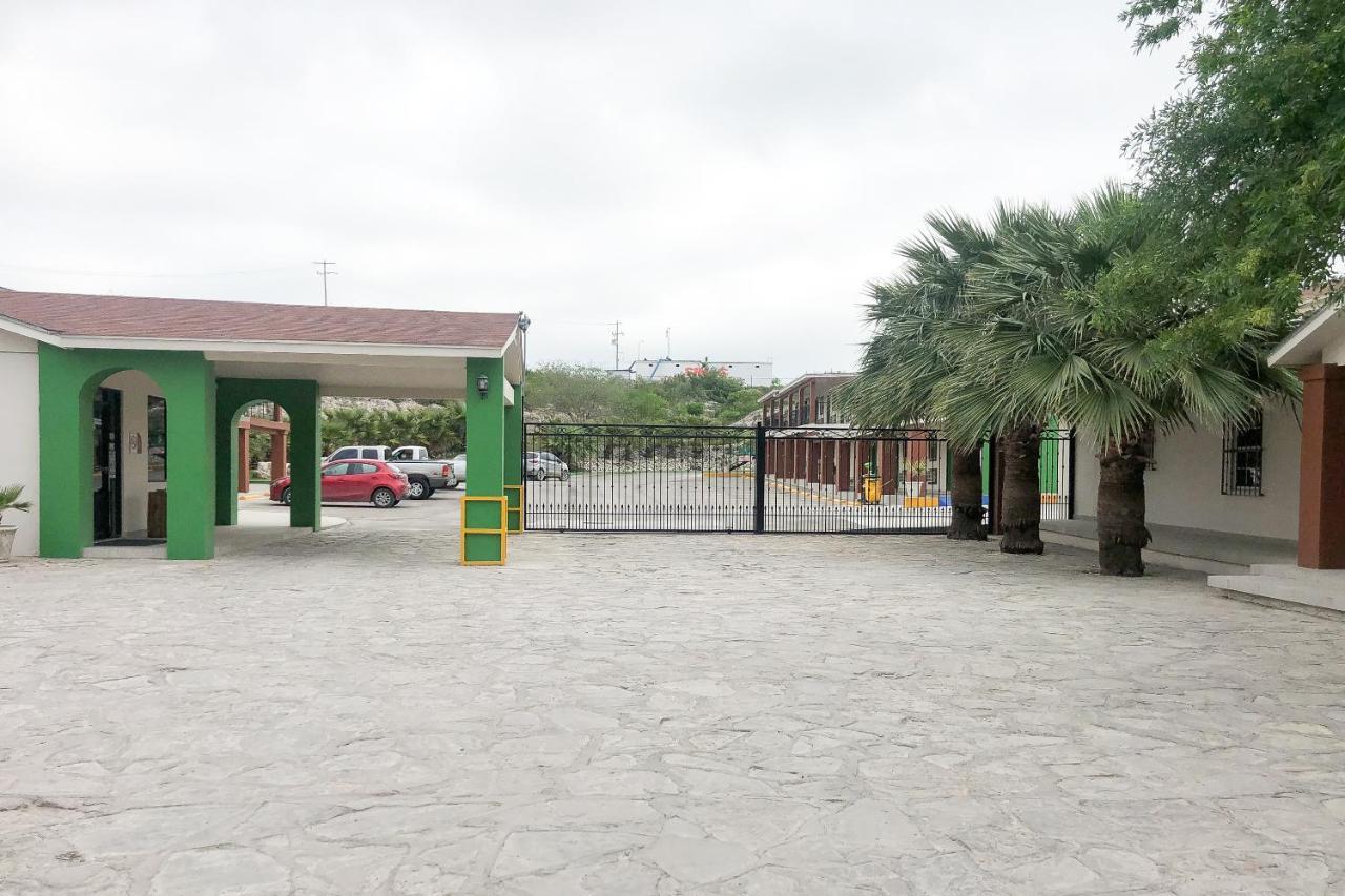 Capital O Palms Hotel, Acuna Ciudad Acuña Buitenkant foto